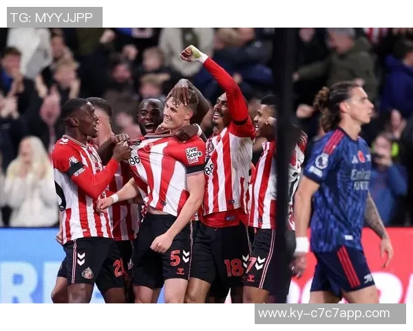 阿森纳半场落后桑德兰穆基勒助攻巴拉德打破僵局