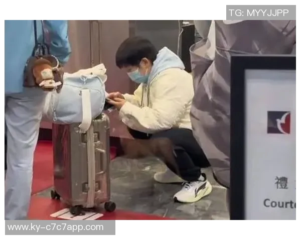 华子因右脚酸痛缺阵队记表示伤情不需长期休养