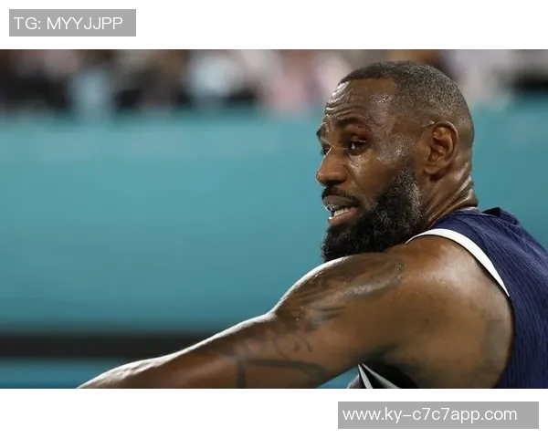 韦德调侃引发热议詹姆斯为胜利拼搏但内心归属何处