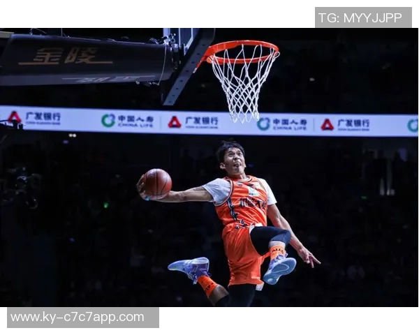 文班在比赛中惊艳扣篮创纪录高度达34米滑翔距离22米引发热议 文班在比赛中惊艳扣篮创纪录高度达34米滑翔距离22米引发热议